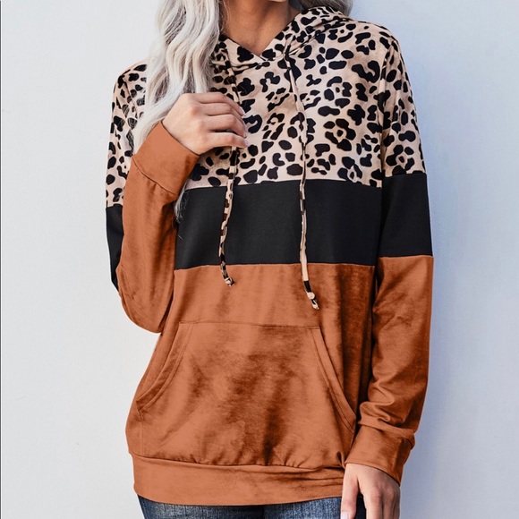 Color Block Hoodie - Picture 2 of 3